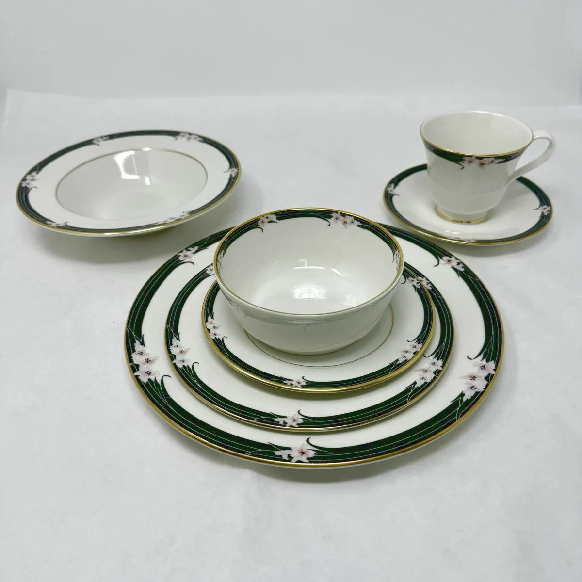 46 Pcs: 6 7Pc Place Settings Enchantment China with 4 Serving Pcs