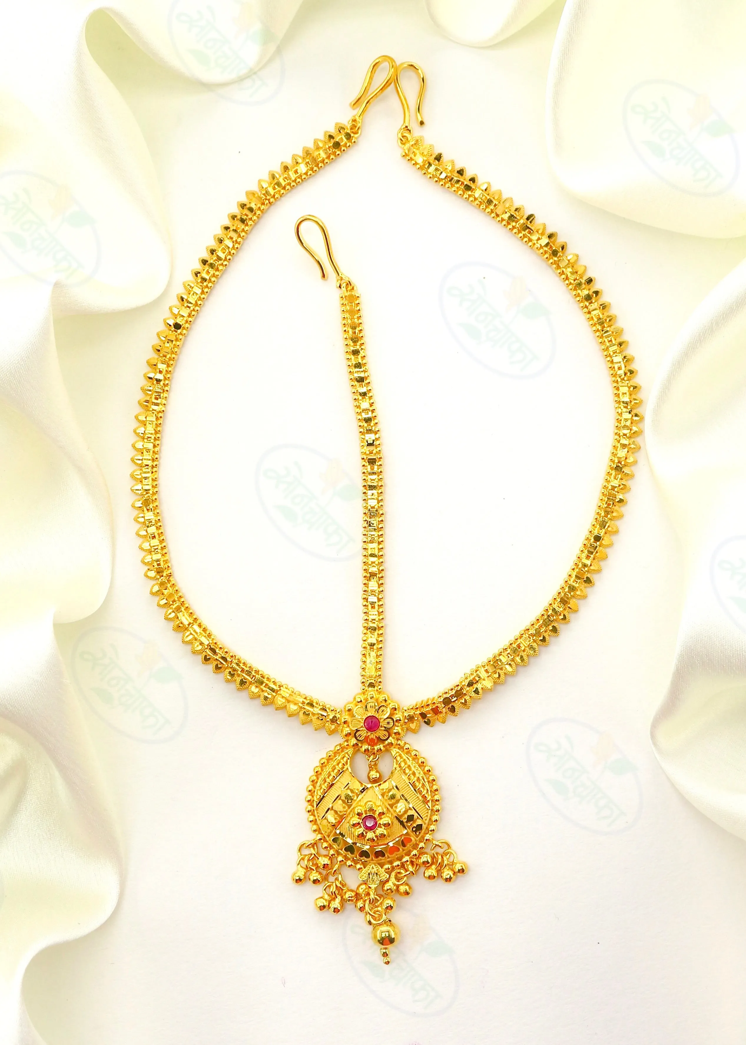 ALLURING GOLD PLATED BINDI