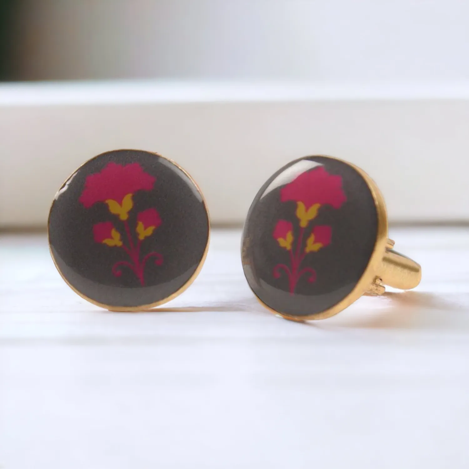 Chokore Grey and Magenta color Round shape Cufflinks