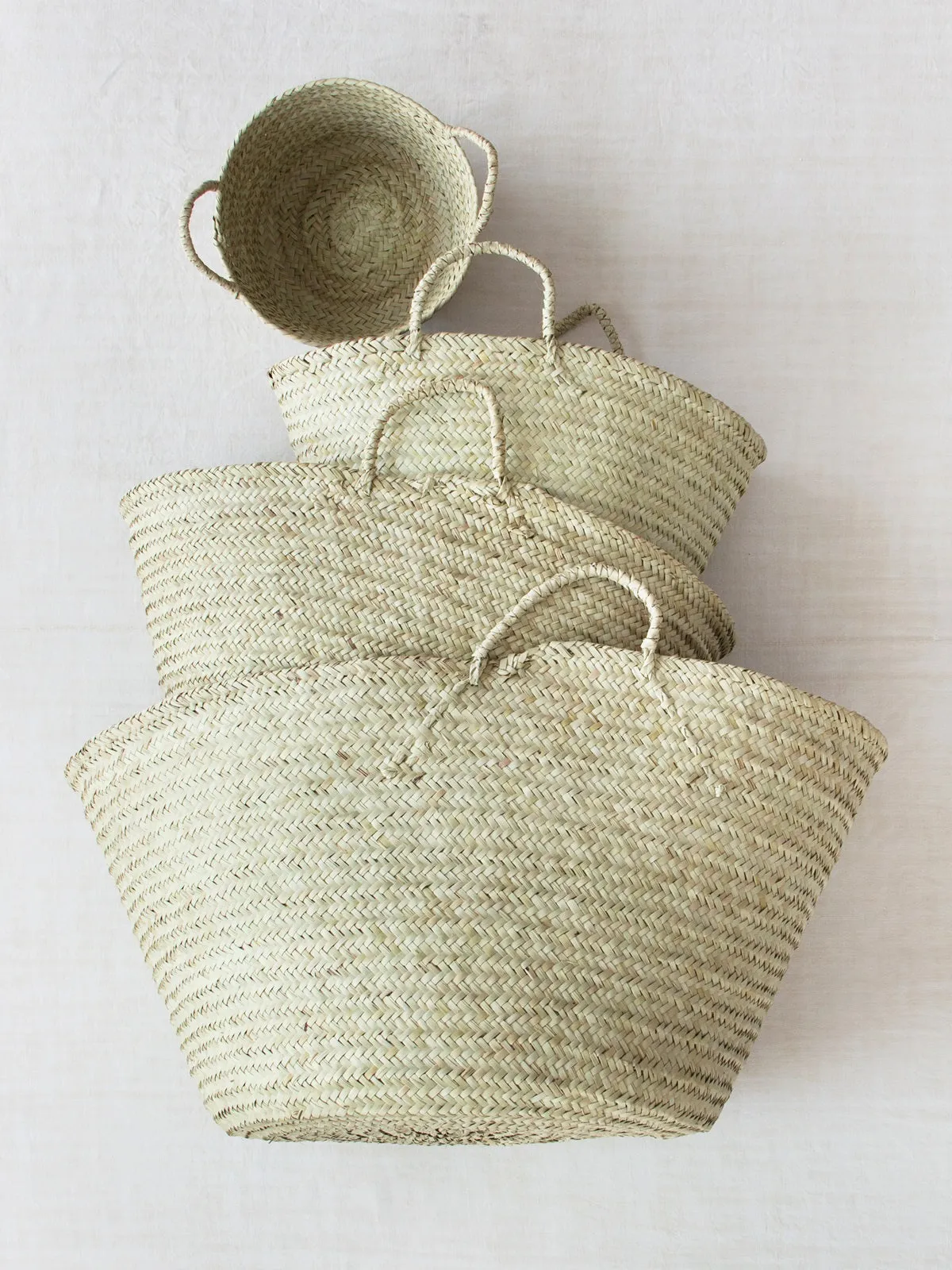 Medium Kikapu Palm Basket in Natural