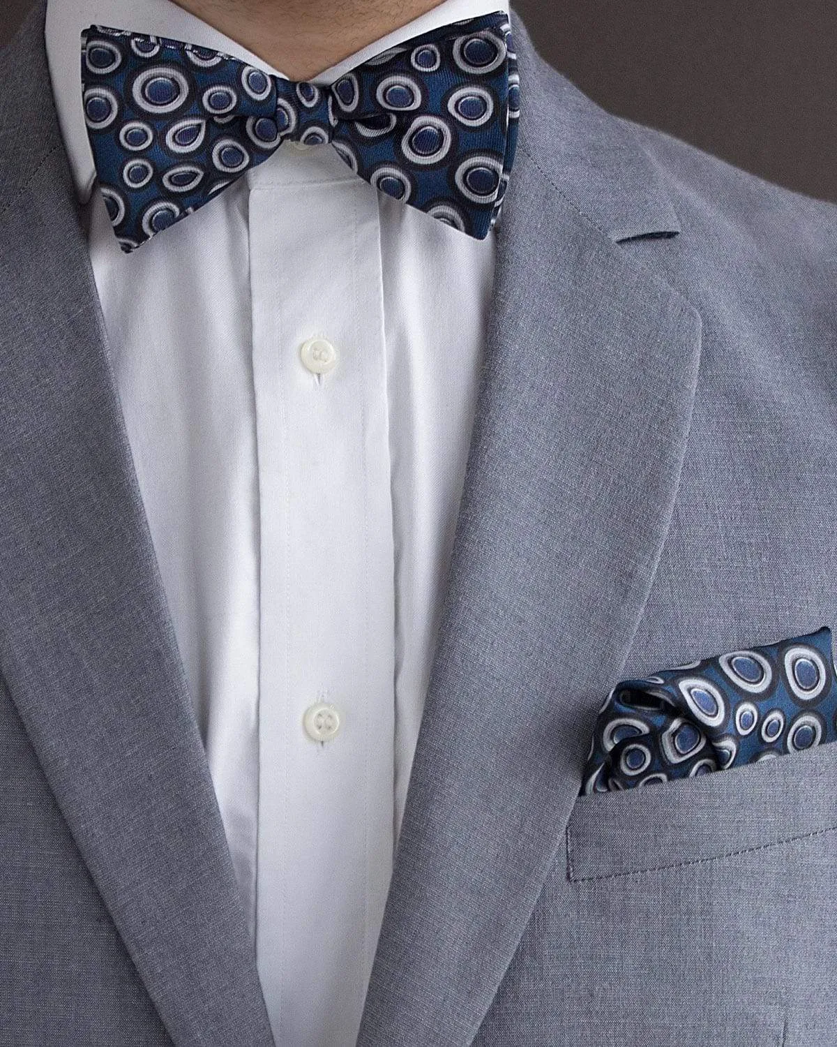 SIGNATURE WHEEL - Silk Bow Tie - Blue